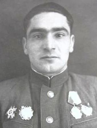 Капитан Дерменджи был представлен к званию Героя СССР за форсирование Днепра