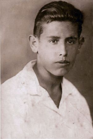 Крымские татары находят своих пропавших воинов