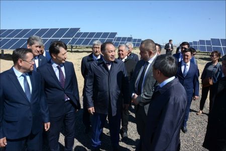 В Казахстане запущена первая солнечная электростанция В Казахстане запущена первая солнечная электростанция