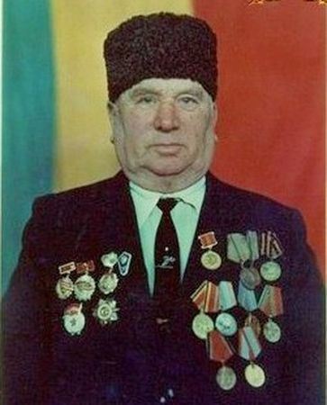 Мамеди Шабутов проявил отвагу в боях за Новороссийск (2)