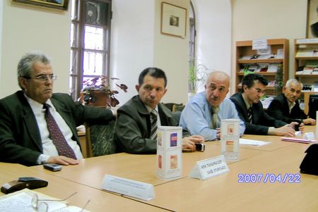 В библиотеке Гаспринского: Васви Абдураимов, Али Яячик, Айдер Эмиров, Темур Челбиев, Меджидов Амир