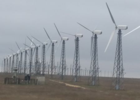 Ветряная электростанция в районе Новоозёрного