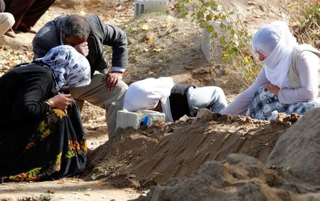 Землетраясения в Турции убило 43556 человек