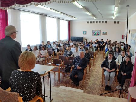 Открыла встречу директор школы Муждабаева Ленура Джаферовна.