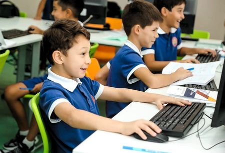 В Узбекистане будут учить информатику с первого класса