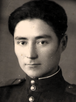 Аджиниязов Исмаил (1919 — 2003)