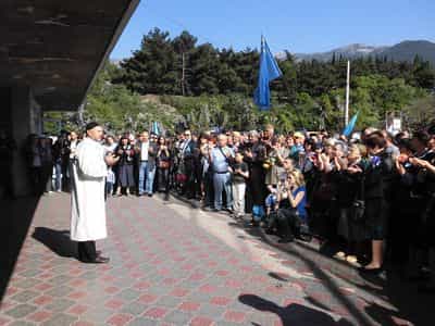 В Ялте почтили память жертв репрессий и выселения крымских татар