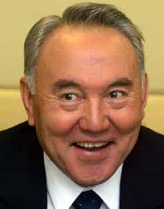 Президент Казахстана определил самую стабильную валюту в мире
