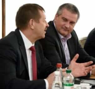 Уже Аксенов не торт…