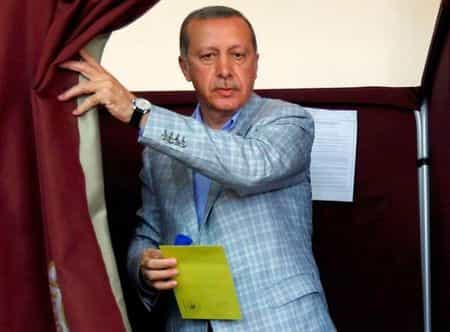 Партия Эрдогана опять побеждает