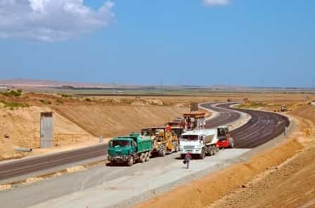 В Тамани строят дорогу в Крым