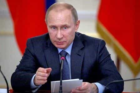 Путин снова едет в Крым