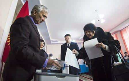 Кыргызы меняют Основной закон