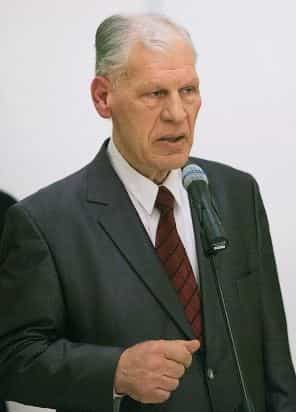 Лентун Безазиев, депутат Госсовета Республики Крым