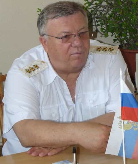 Председатель комитета по обороне Государственной Думы РФ адмирал Владимир Комоедов