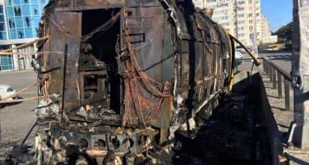 В Севастополе сожгли фургон «Волки-Овцы»