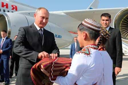 Зачем Путин летал в Ашхабад