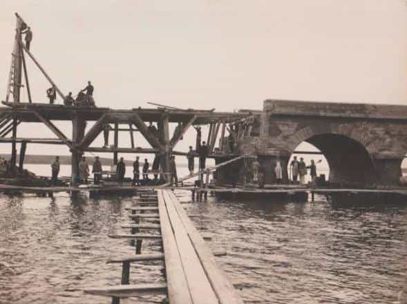 Аблямит построил мост