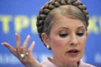 Янукович: Тимошенко унижает, прежде всего, себя