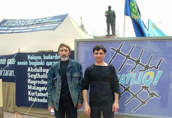 Синавер Кадыров (слева)