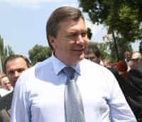 Янукович после Греции и Турции посетит Крым