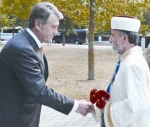 У муфтия Крыма есть выбор – принять крест или публично от него отказаться