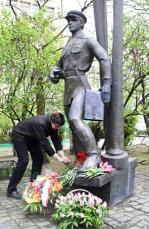 В Крыму почтили память военных журналистов