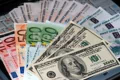Иран заявил об отказе от доллара и евро