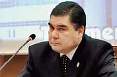 Президент Туркмении обязал чиновников освоить компьютер