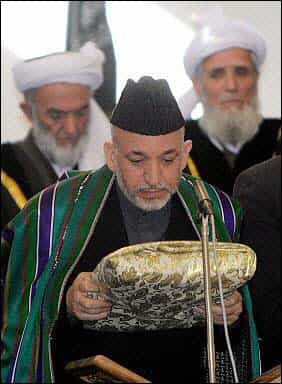 В Афганистане состоялась инаугурация Хамида Карзая