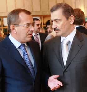 Между Западом и Востоком