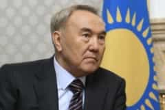Назарбаеву как лидеру нации не обязательно быть президентом