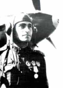 В Крыму открыт счет на памятник легендарному летчику Аметхану Султану