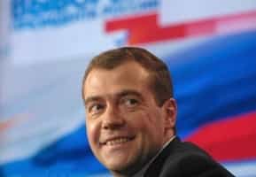 Медведев поговорил со страной в стиле Путина
