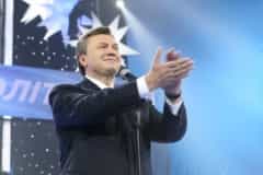 Янукович призвал восточных и западных украинцев к объединению