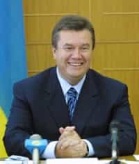 Янукович объявил конец конфронтации с Россией