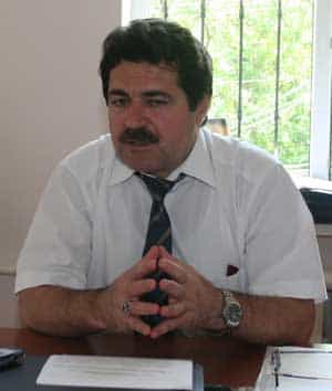 Ремзи Ильсов предложил подвести итоги работы крымских татар, занимающих должности в органах власти
