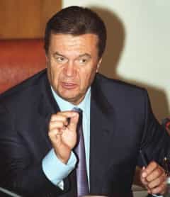 Виктор Янукович обещает создать специальный государственный орган для решения проблем депортированных народов