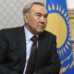 Назарбаев выше президента?