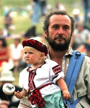 Большинство взрослых украинцев живет в больших городах