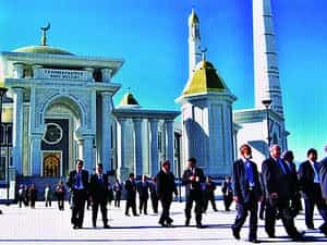 Парламент Туркмении одобрил госбюджет на 2012 год