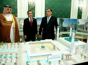 Душанбе строит крупнейшую в СНГ мечеть