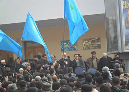 Крымские татары объявили импичмент Джемилеву