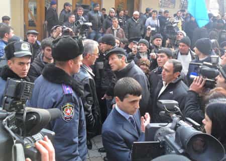 Крымские татары против коррупции и обмана