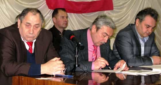 13 января в Симферополе состоялась объединительная конференция крымских левоцентристских партий по созданию Крымской республиканской организации партии «Объединенные левые и селяне»