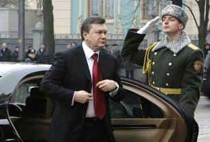 730 дней у власти: за что хвалят и ругают Януковича