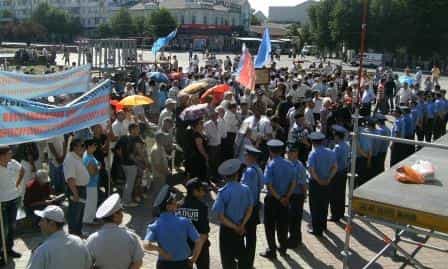 Идет Чрезвычайное Общенародное собрание 18 мая 2012 г.