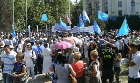 Крымскотатарский Народный Фронт на митинге 18 мая 2012 г.