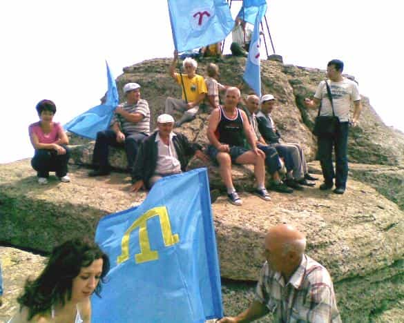 Участники восхождения на южной вершине Демирджи