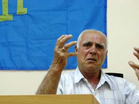 Выступает ветеран Национального движения крымских татар, участник Московских событий 1987 года Эльдар-ага Шабанов